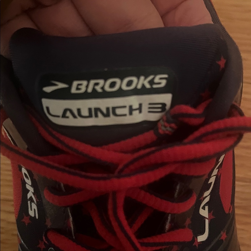 Brooks Launch Red Star Patriotic Running Shoes Sneakers - US 7.5 - Picture 6 of 8